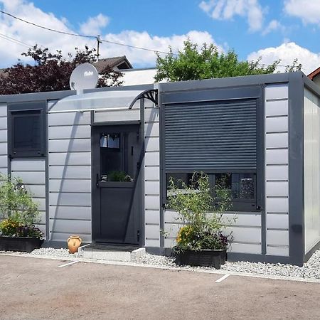 Gemuetliches Tiny Home Mit 30M2 Inklusive Kochmoeglichkeit Lenzing Esterno foto